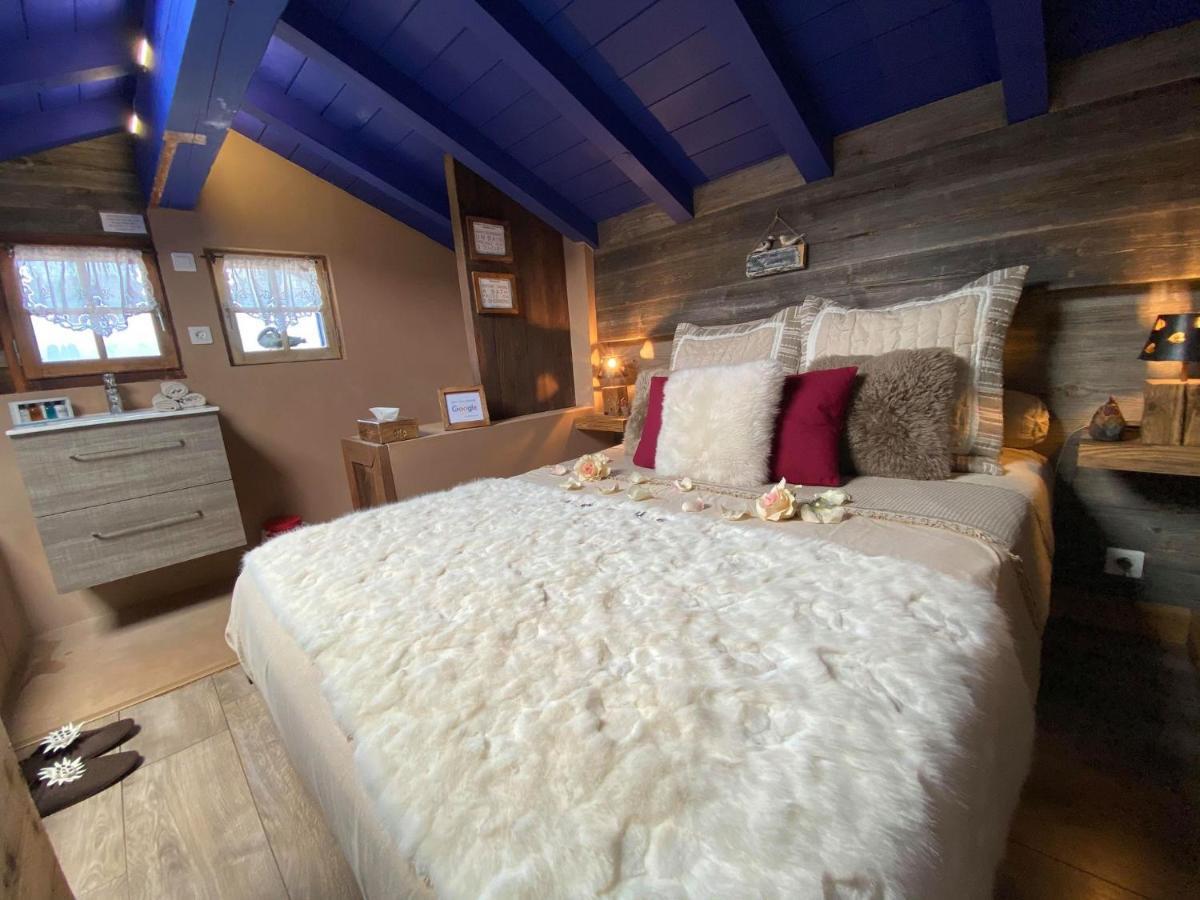 מונטריון Micro-Lodge, Le Petit Nid D'Amour מראה חיצוני תמונה